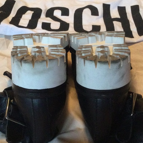 Moschino Combat boots with cutouts - Picture 7 of 9